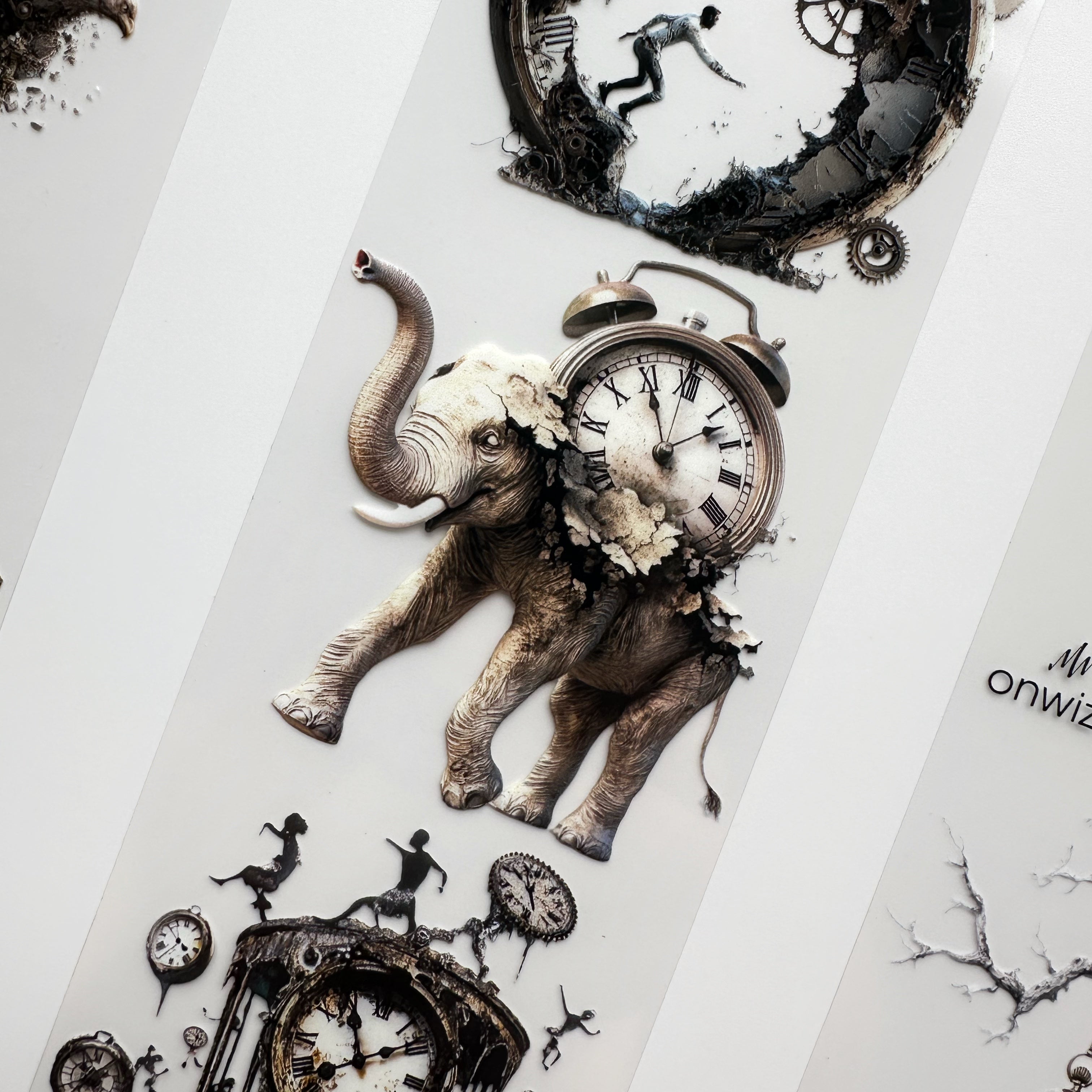 Kırık Zaman – Gerçeküstü Saat PET Bandı