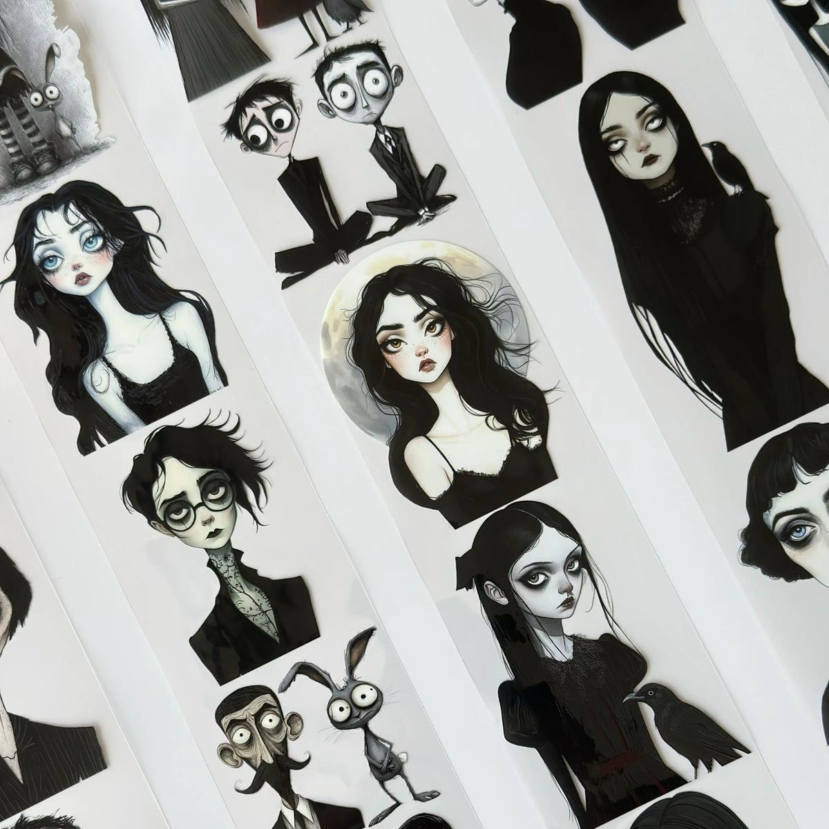 Gotik Aile Evcil Hayvanı Kaseti – Karanlık Estetik Karakterler, Tim Burton Tarzı Sanat, Ürkütücü Sevimli Cadılar Bayramı Kaseti, Vergi Dahil – SRP163
